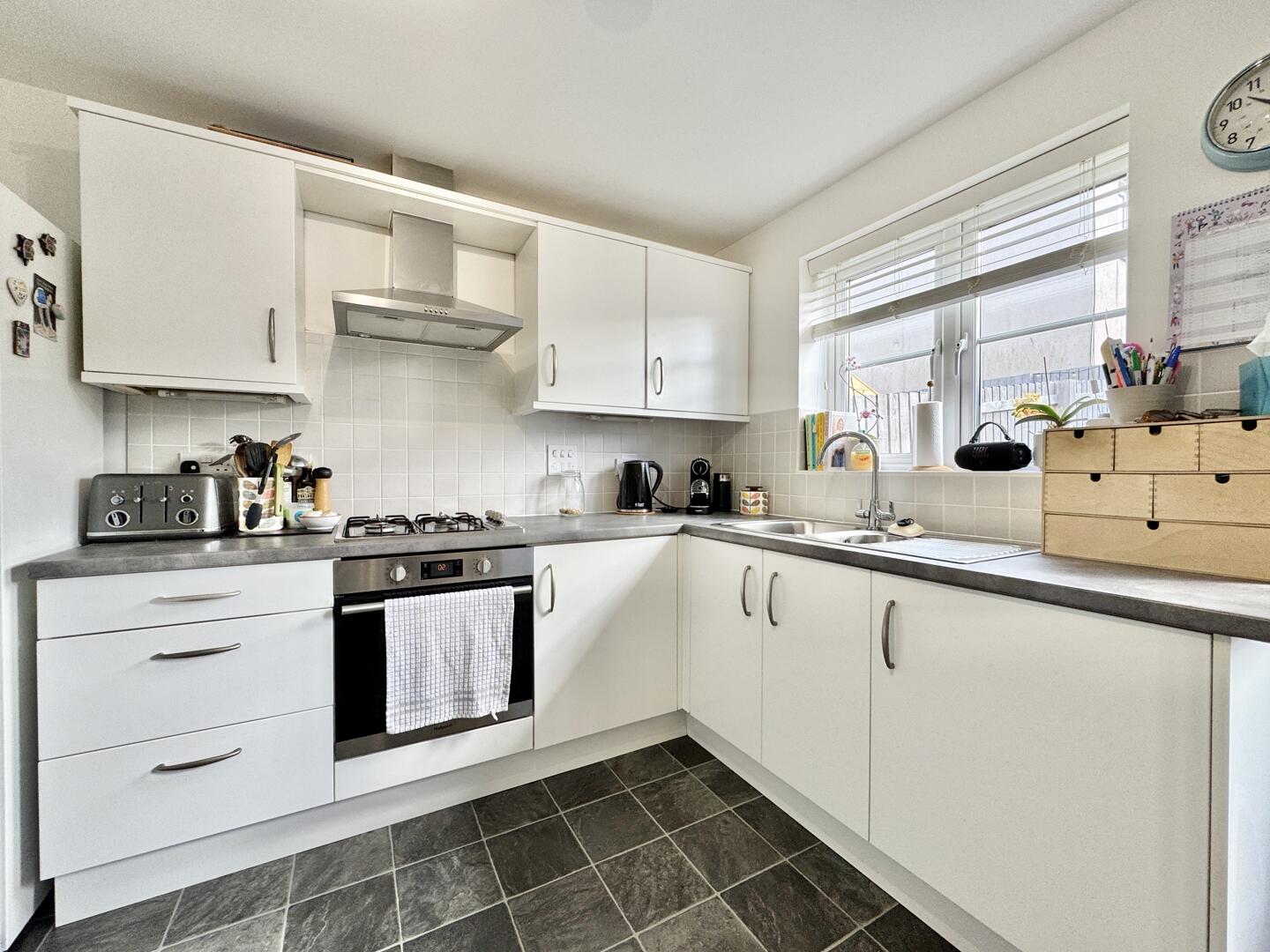 Kew Lastanen, Tinney Drive, Truro